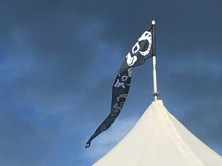 Sailcloth tent flag